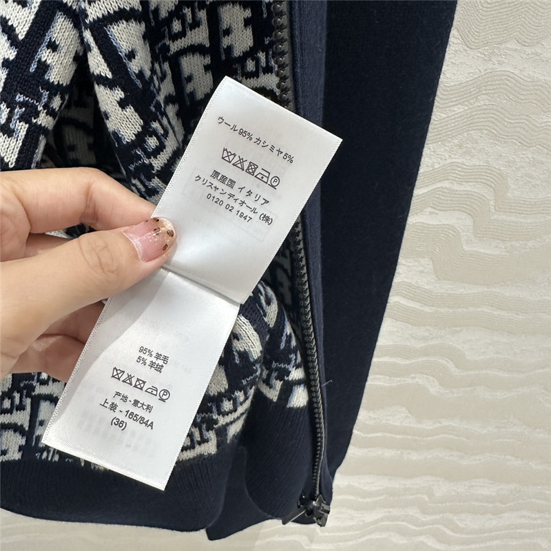 D10r zipper jacket