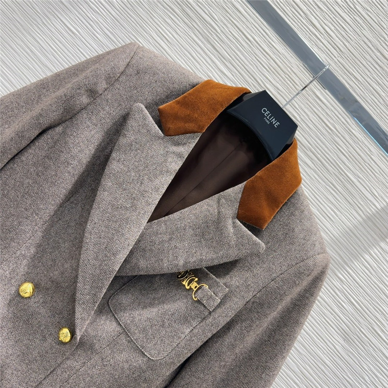 Ce1i*e new coat