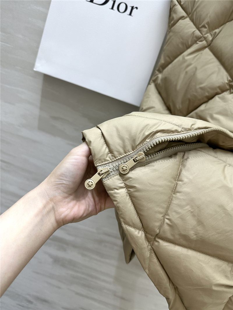 d10r D1am0nd pattern down vest