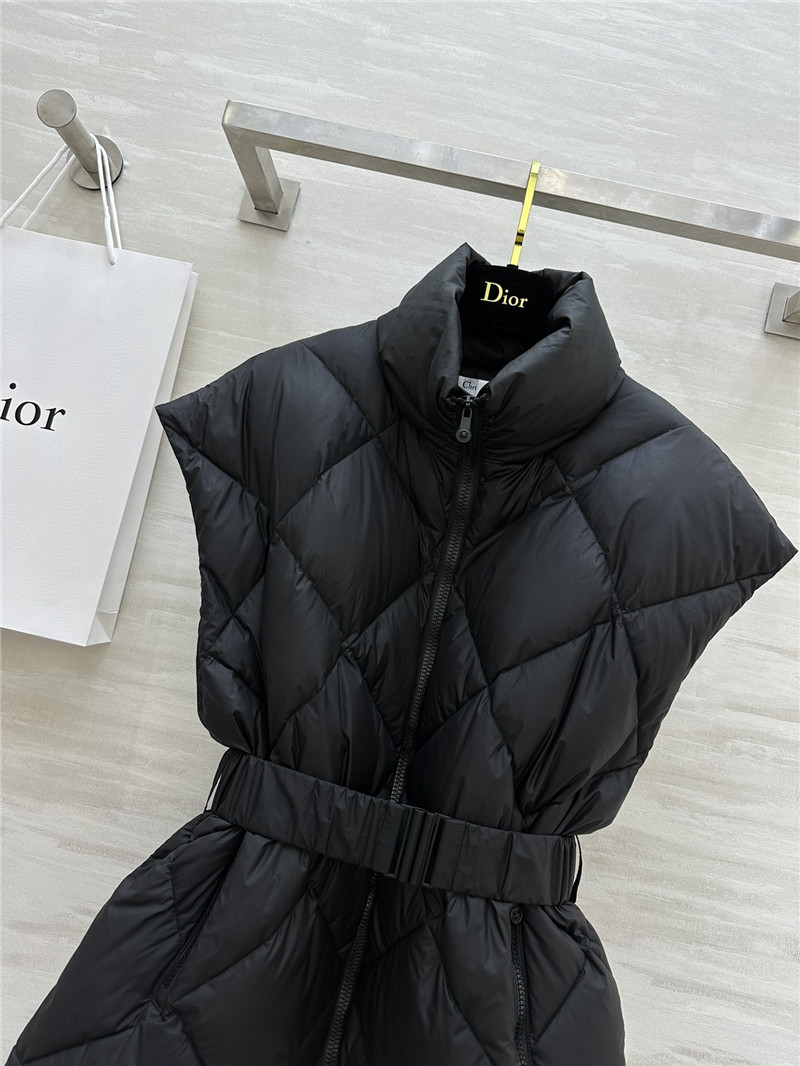 d10r D1am0nd pattern down vest