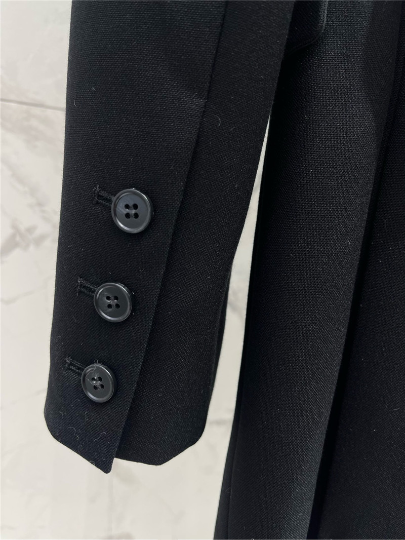 Y51 suit jacket