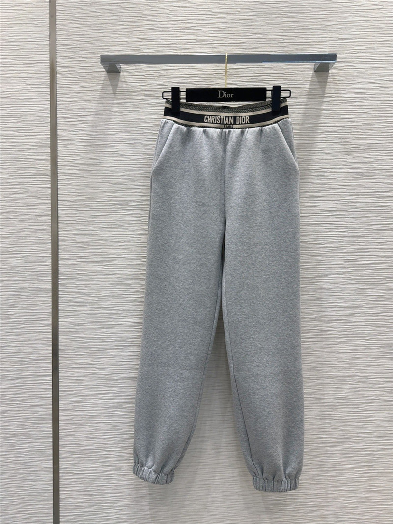 D10r new suit