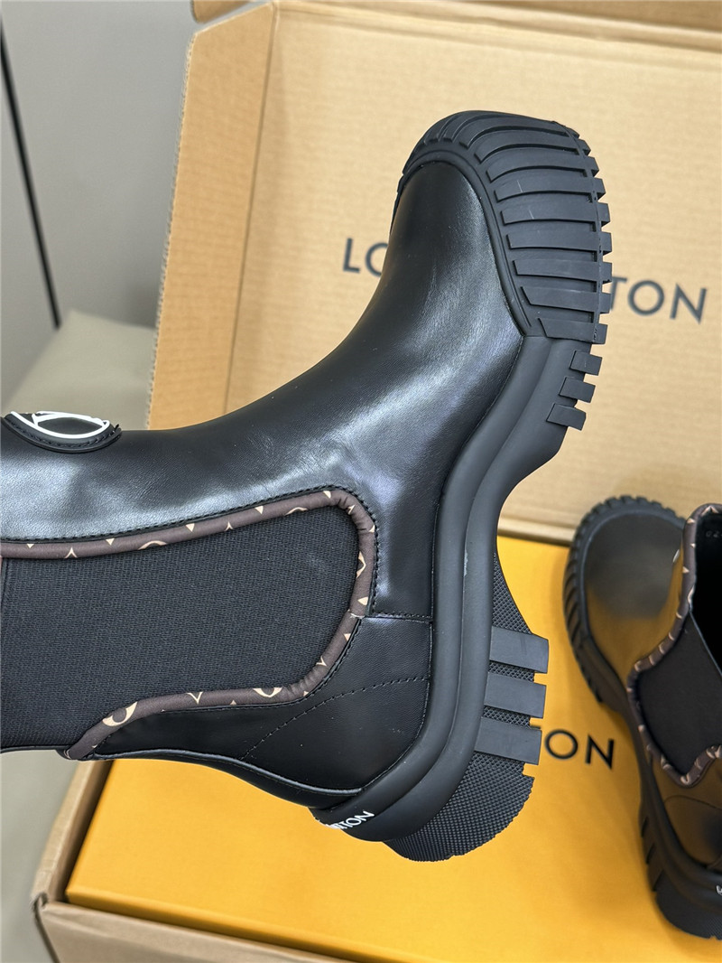 l0vis Vvtt0n ruby flat ankle boots