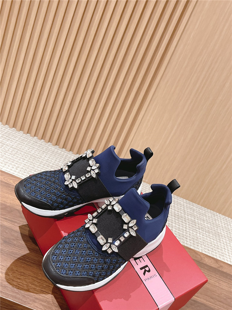 roger u1u1er run strass buckle sneakers in blue