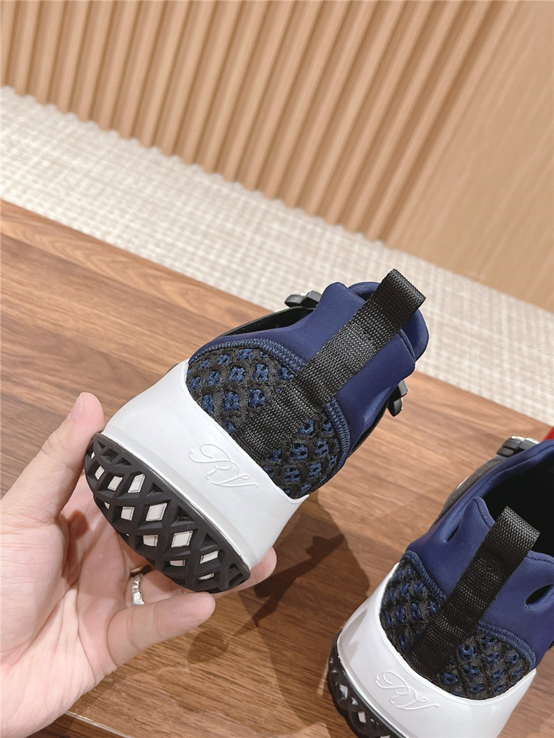roger u1u1er run strass buckle sneakers in blue