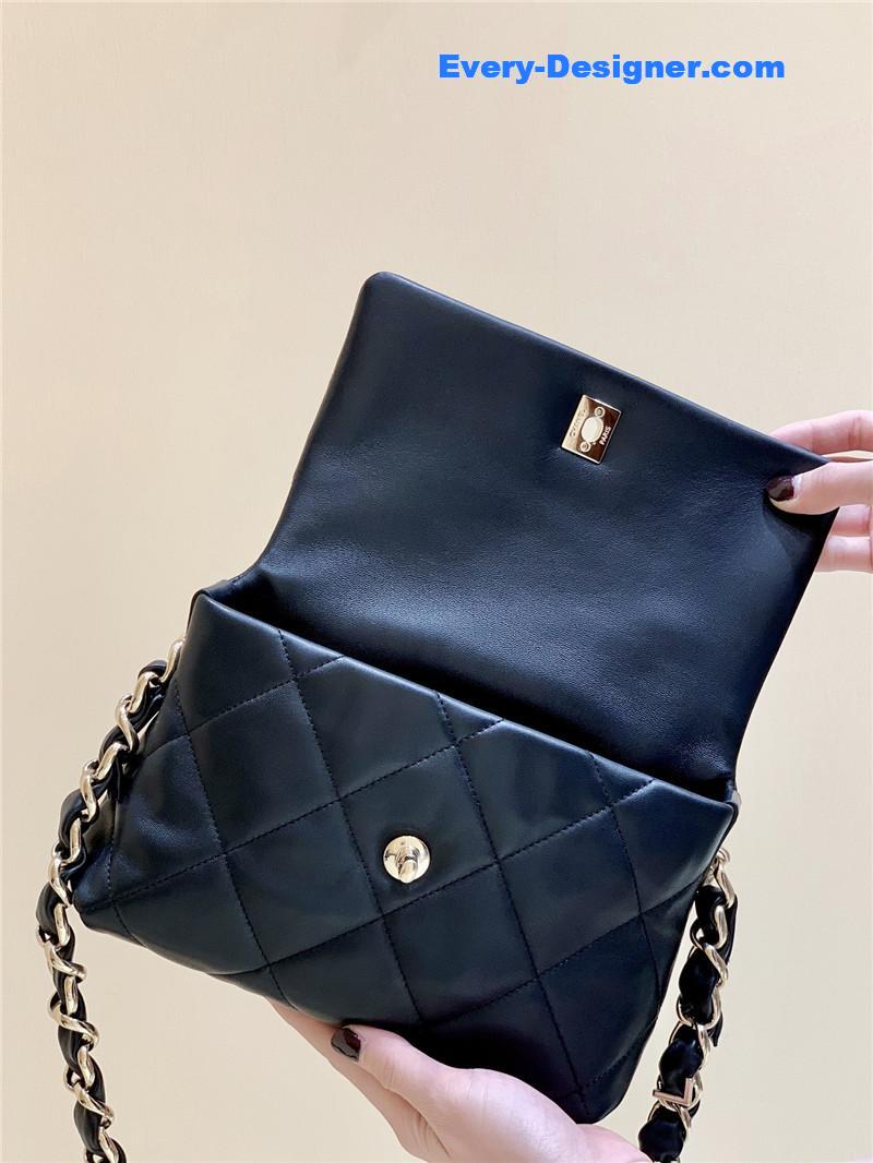 Ch**el letter logo hobo bag