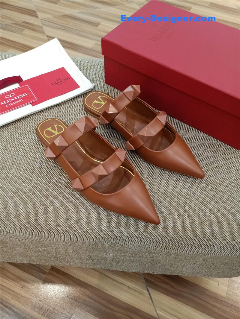 Va1e*ntin0 logo bronzing sandals