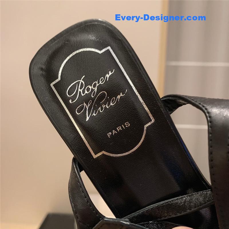 roger u1u1er square buckle sandals