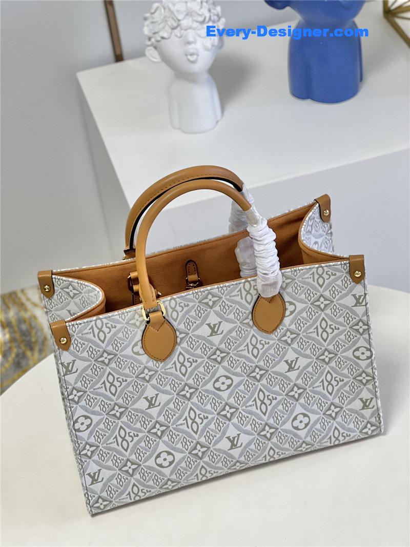 l0vis Vvtt0n lv onthego mm canvas bag