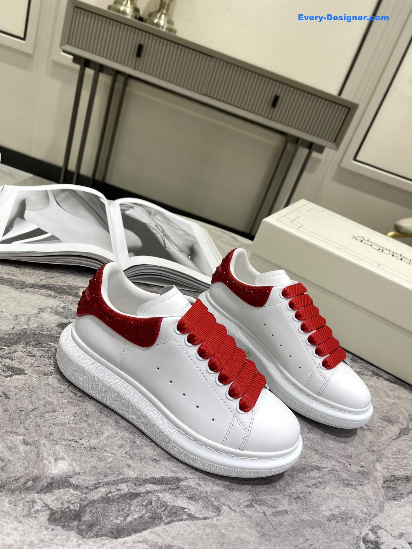 a1exa*der Mcqv*en couple sneakers