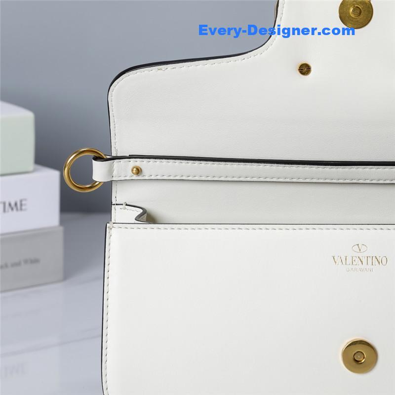 Va1e*ntin0 vlogo signature calfskin shoulder bag