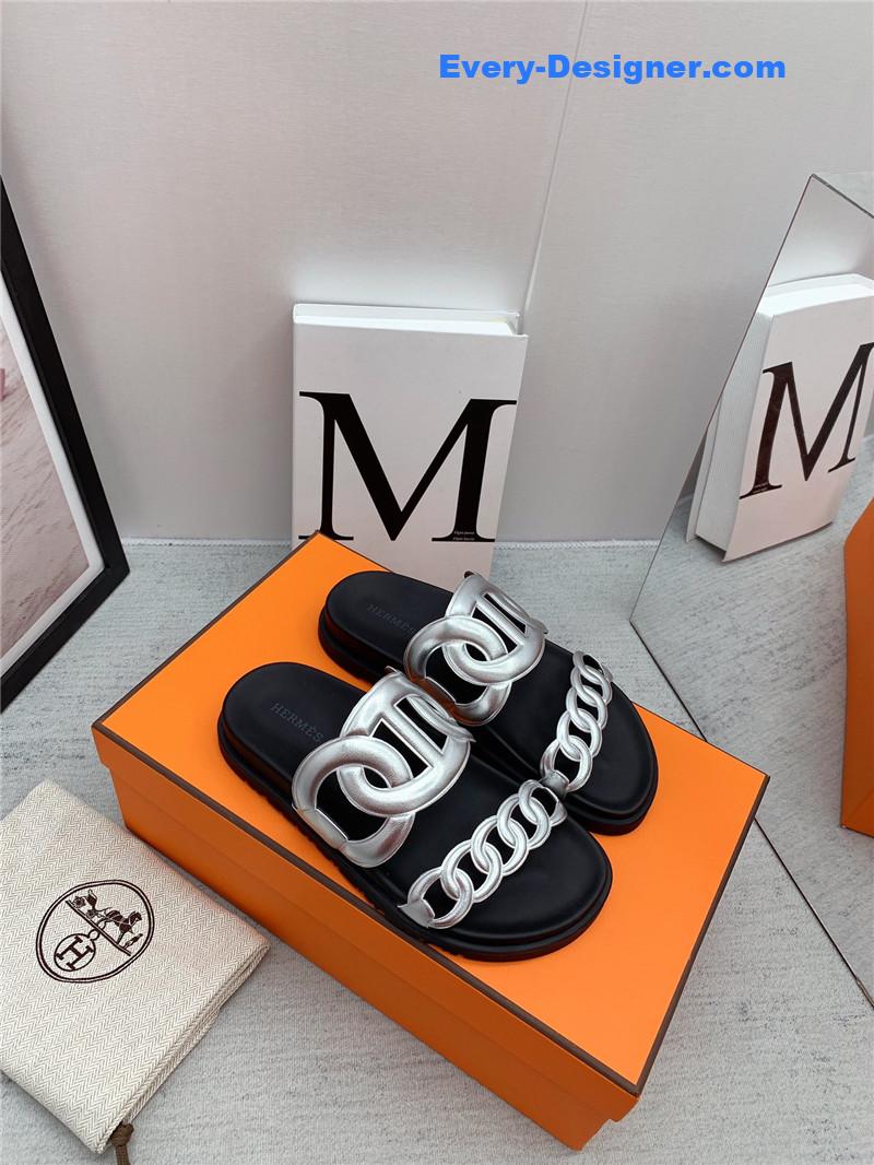 H**me5 couple shoes