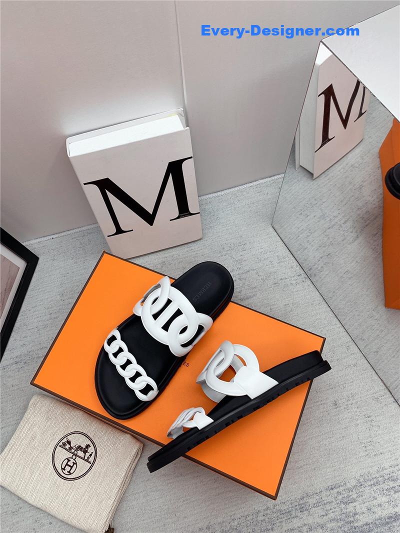H**me5 couple shoes