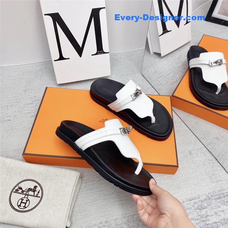H**me5 couple shoes