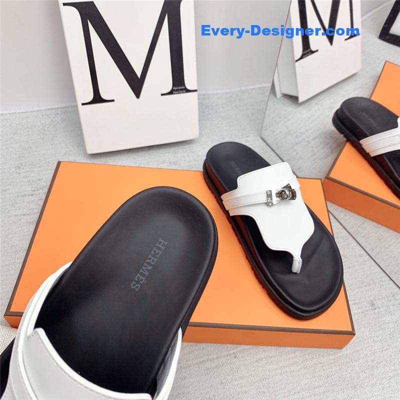 H**me5 couple shoes