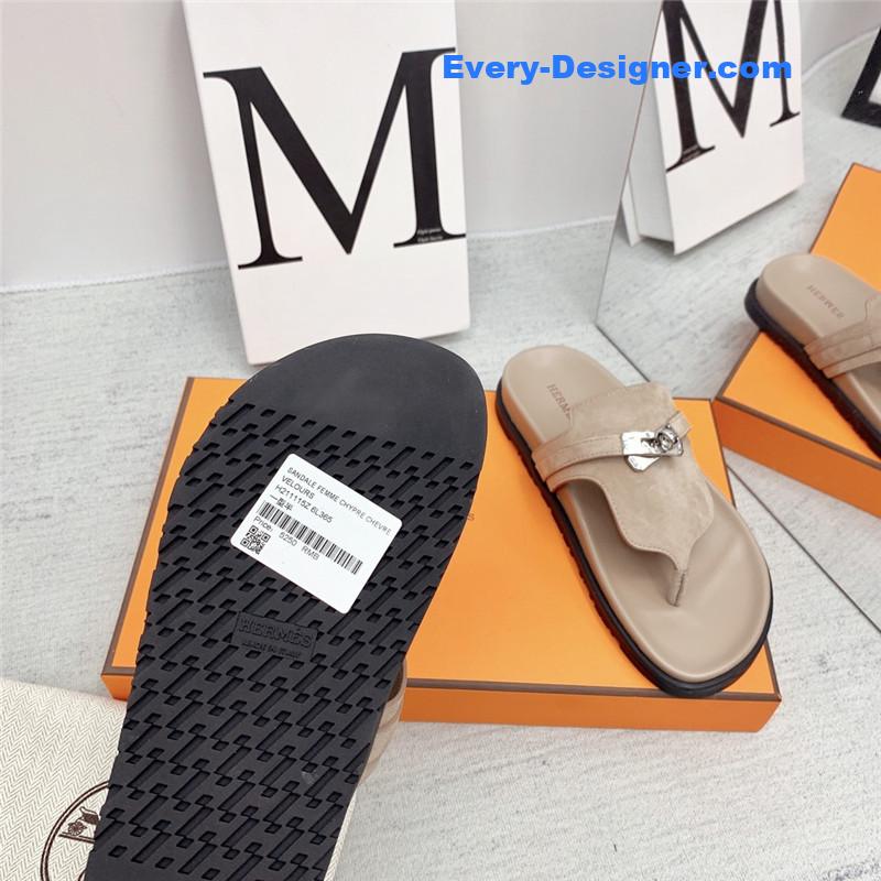H**me5 couple shoes