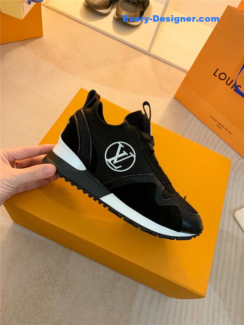 l0vis Vvtt0n lv run away sneakers