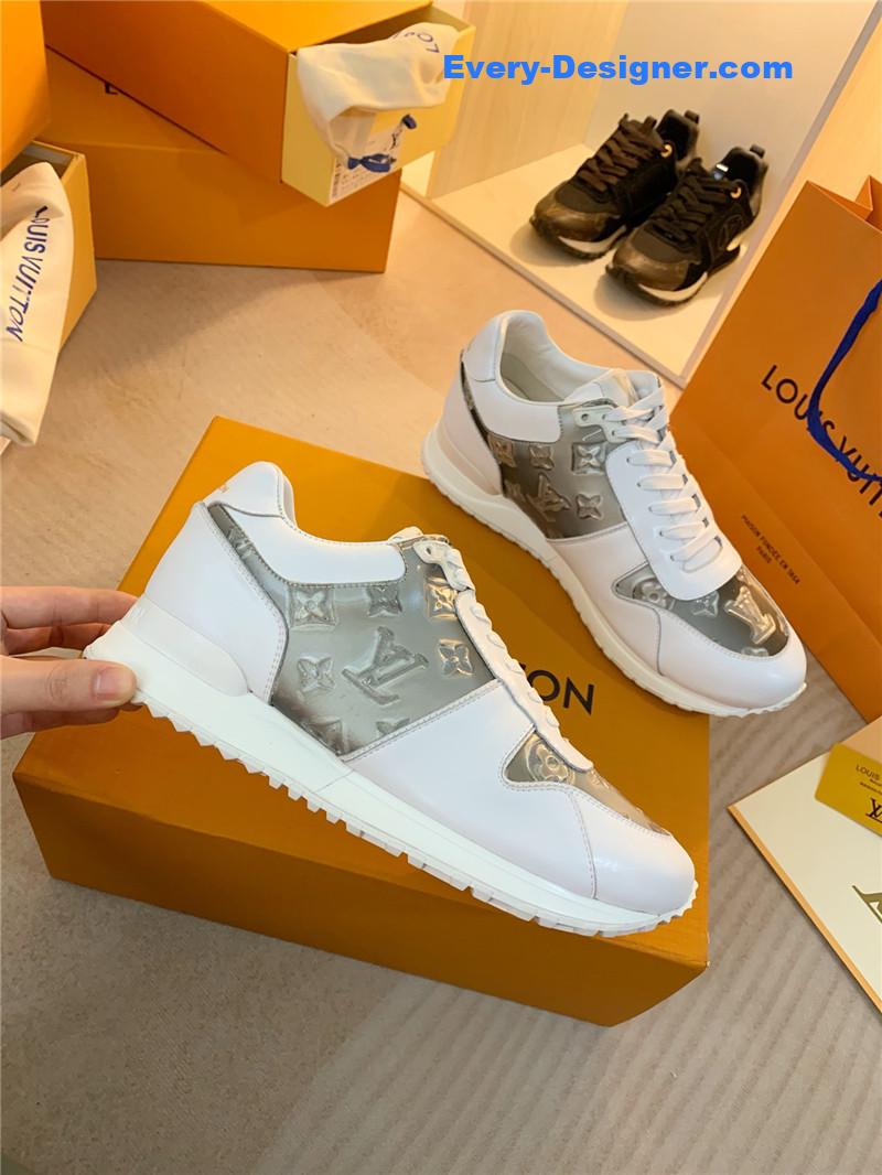 l0vis Vvtt0n lv run away sneakers