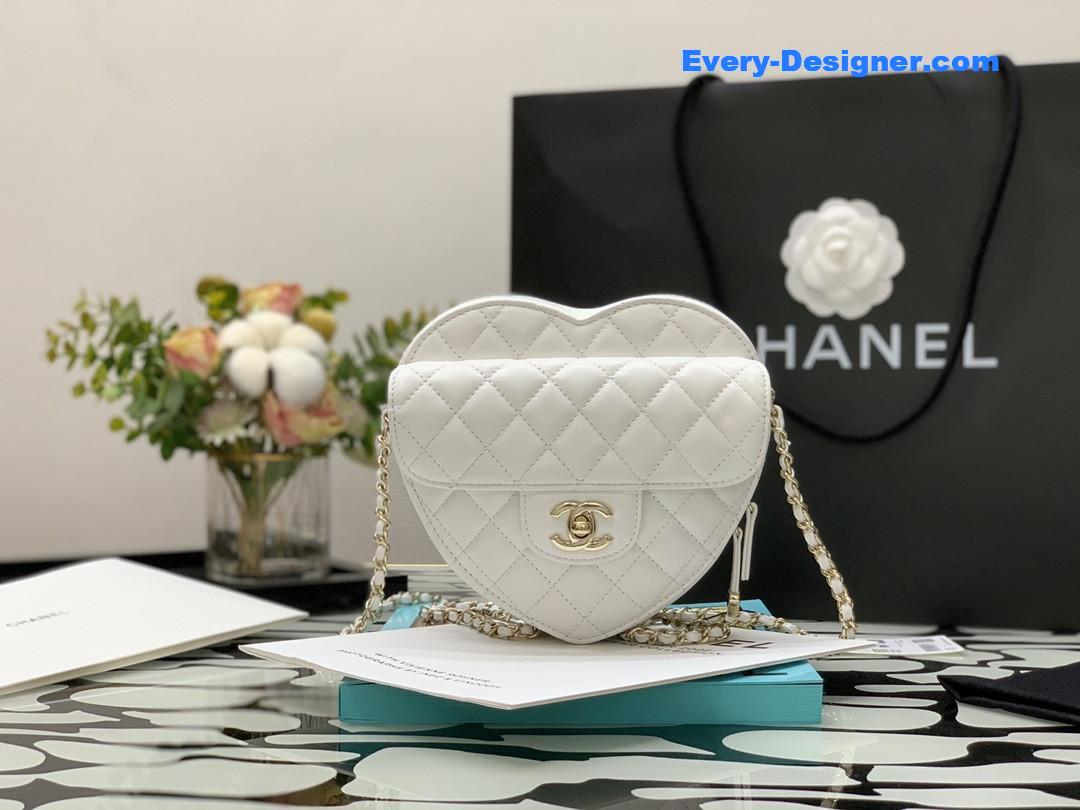 ch**el D1am0nd heart-shaped chain bag