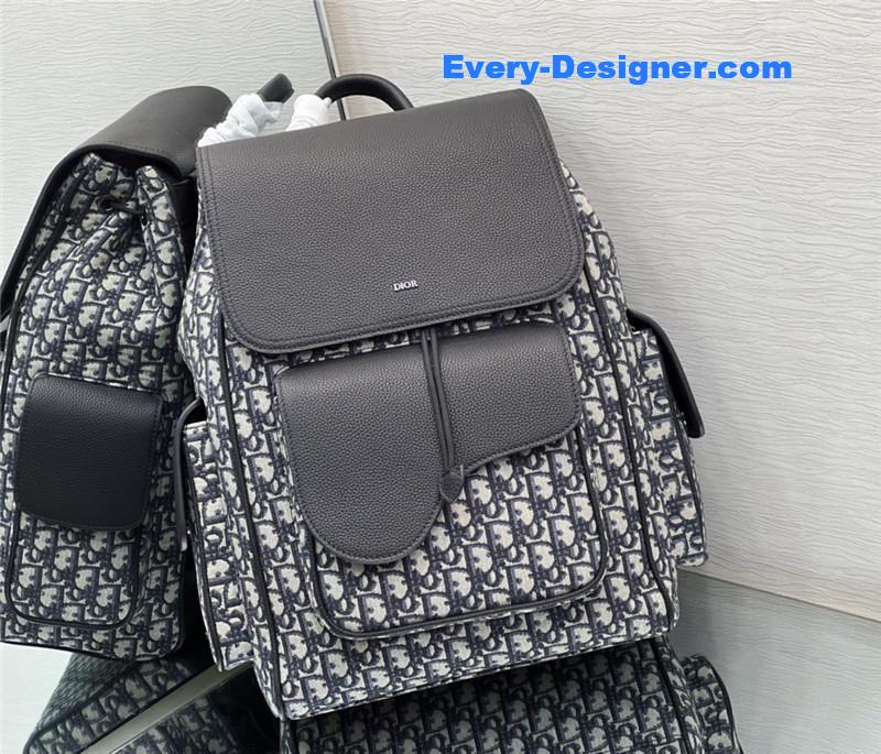 D10r saddle backpack