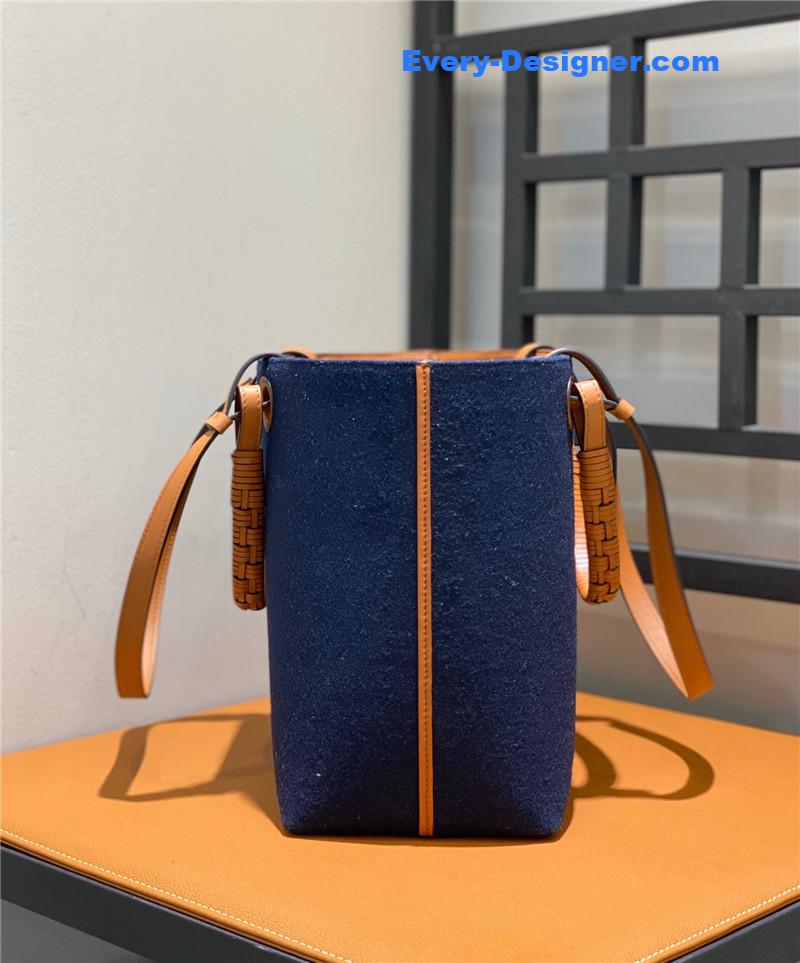 L0ew* anagram tote bag