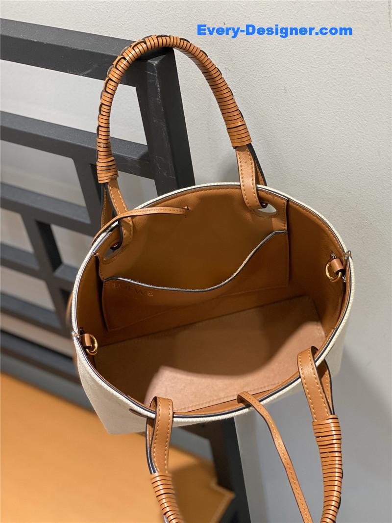 L0ew* anagram tote bag