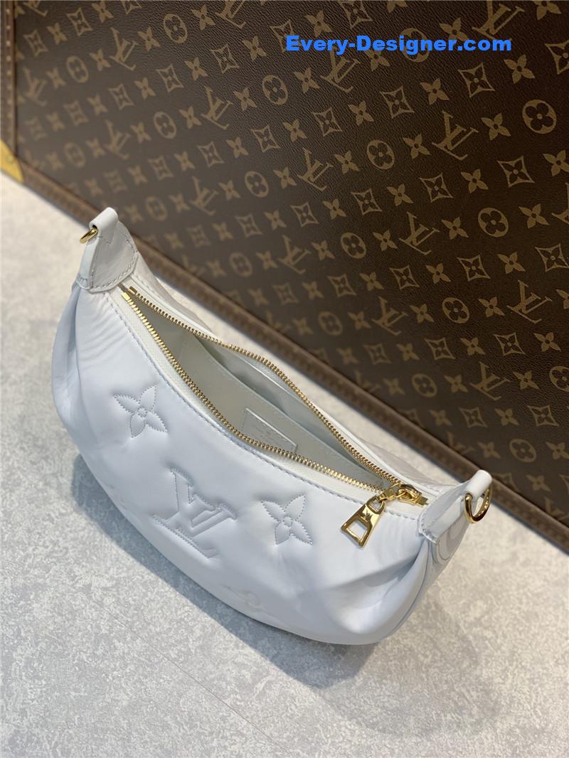 l0vis Vvtt0n lv over the moon bag