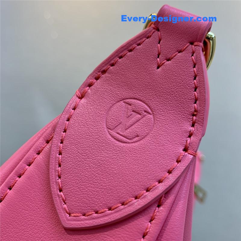 l0vis Vvtt0n lv over the moon bag