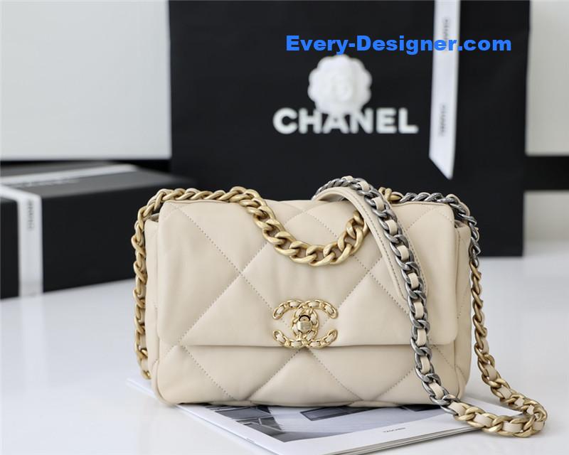 Ch**el 19 bag small