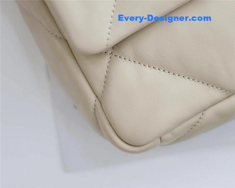 Ch**el 19 bag small