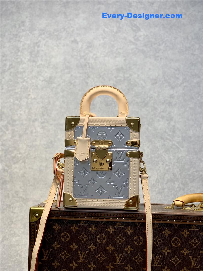 l0vis Vvtt0n lv camera box bag