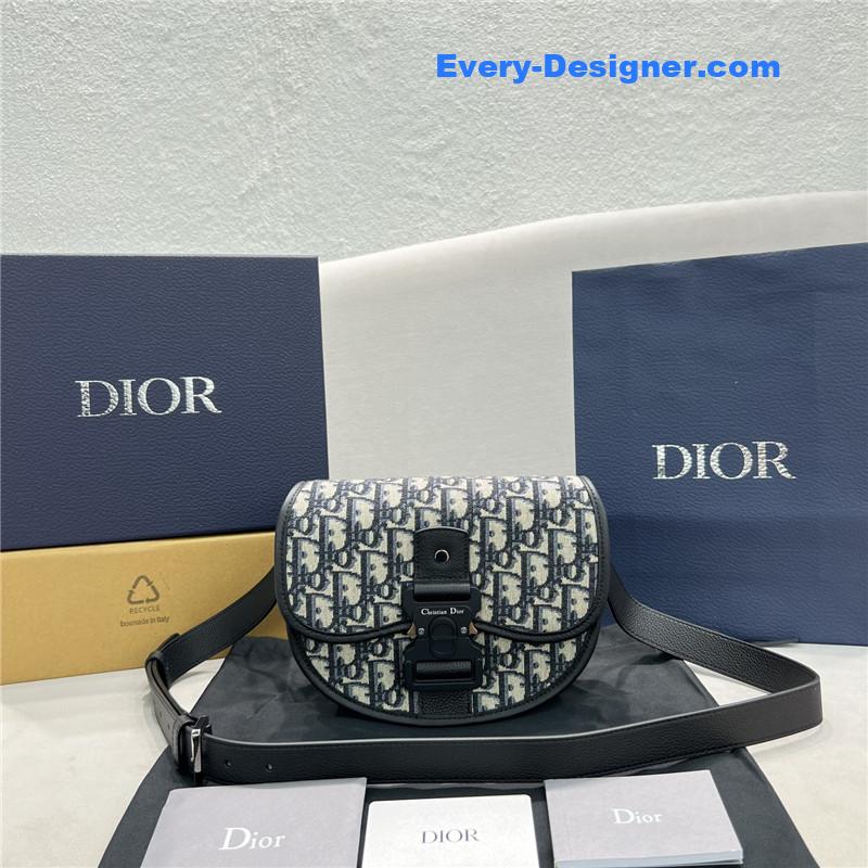 D10r gallop messenger bag
