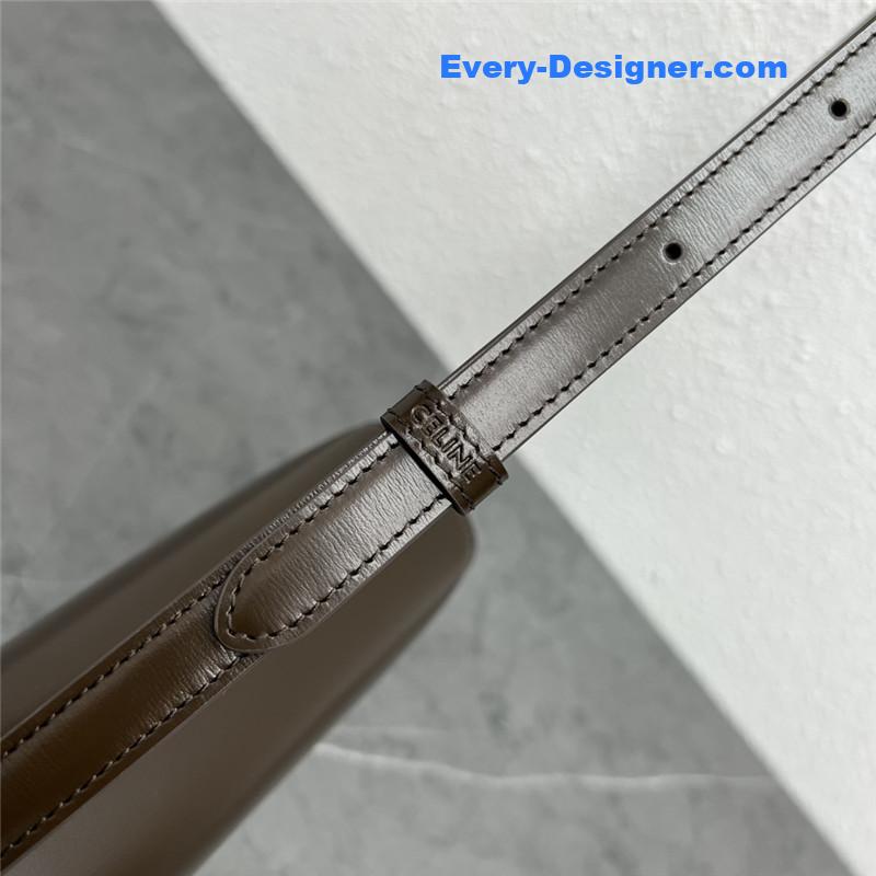 Ce1i*e saddle bag