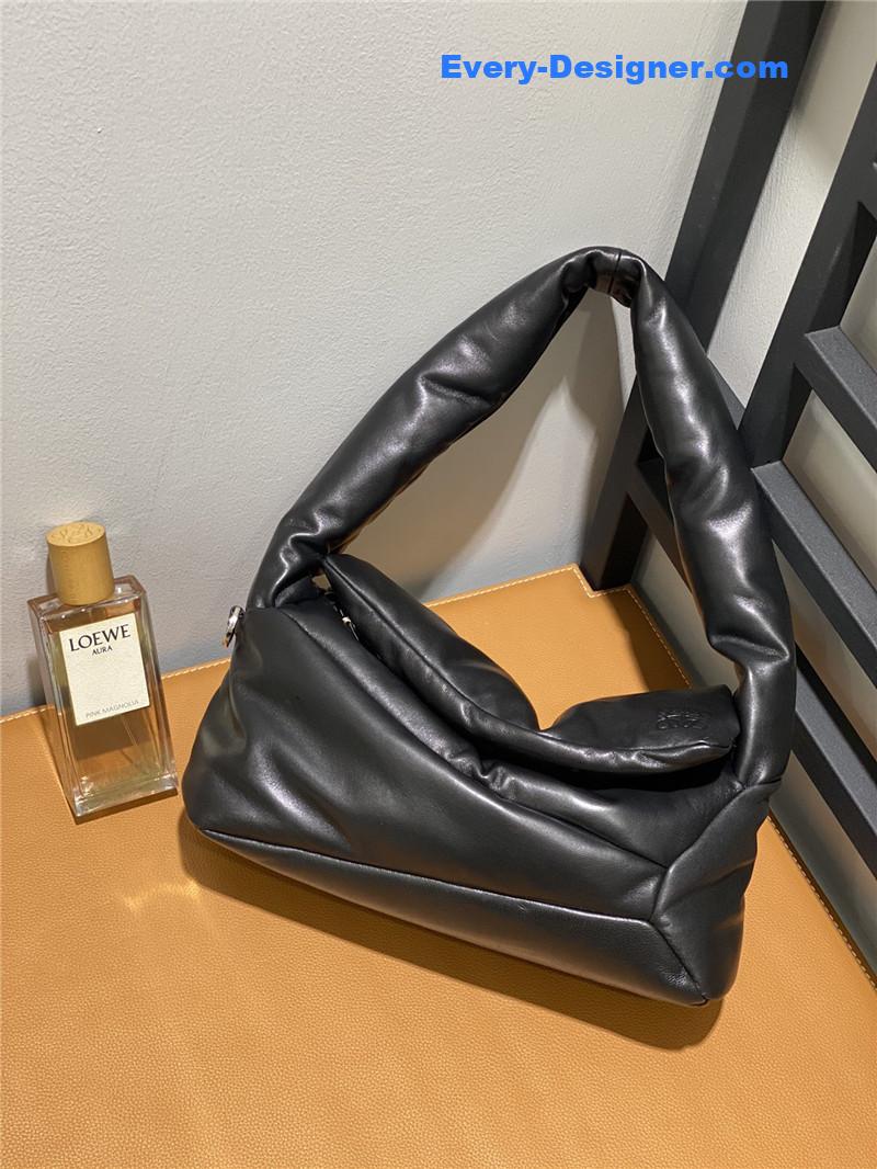 L0ew* hobo bag