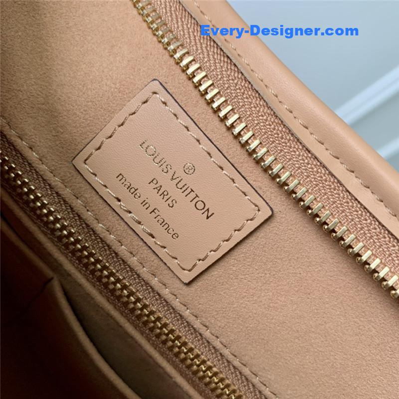 l0vis Vvtt0n lv carryall small bag