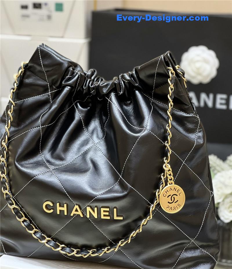 Ch**el 22 handbag medium