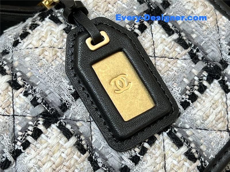 Ch**el woolen messenger bag