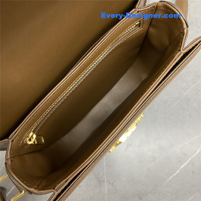 Ce1i*e saddle bag