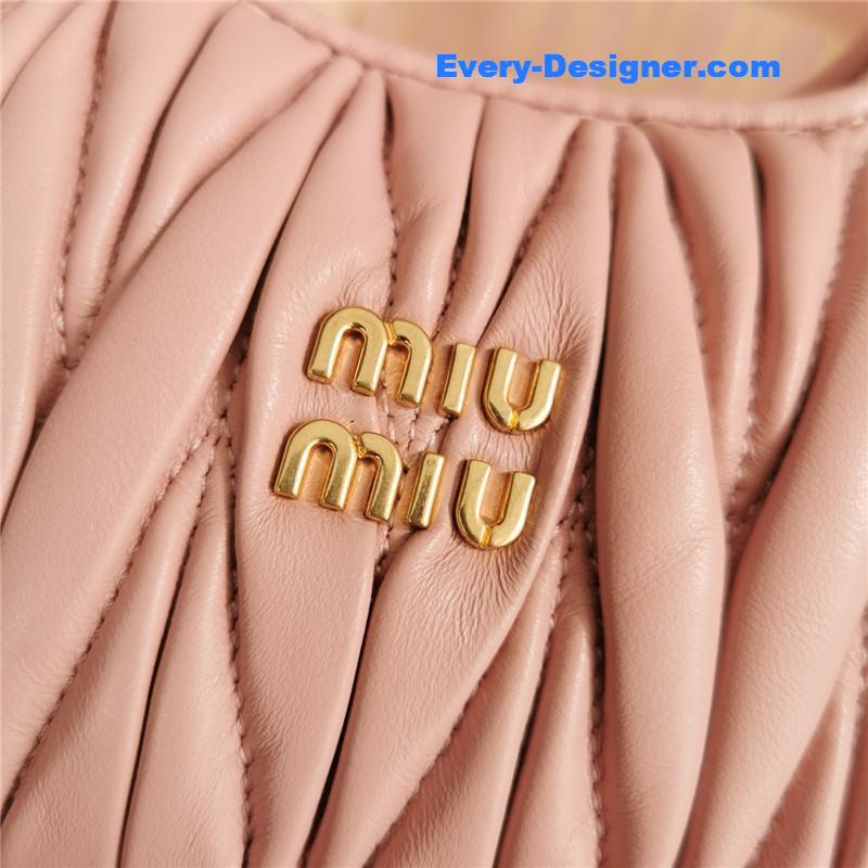 M1um1u new mini miuwander handbag