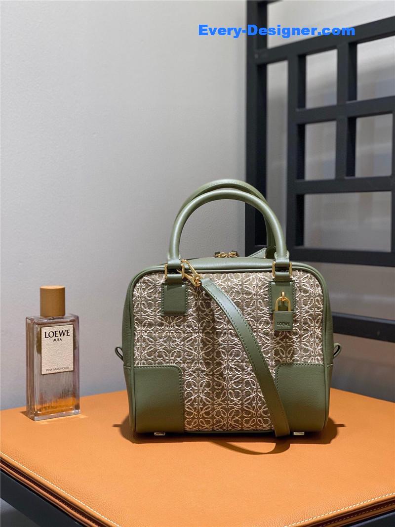 L0ew* handbag messenger bag