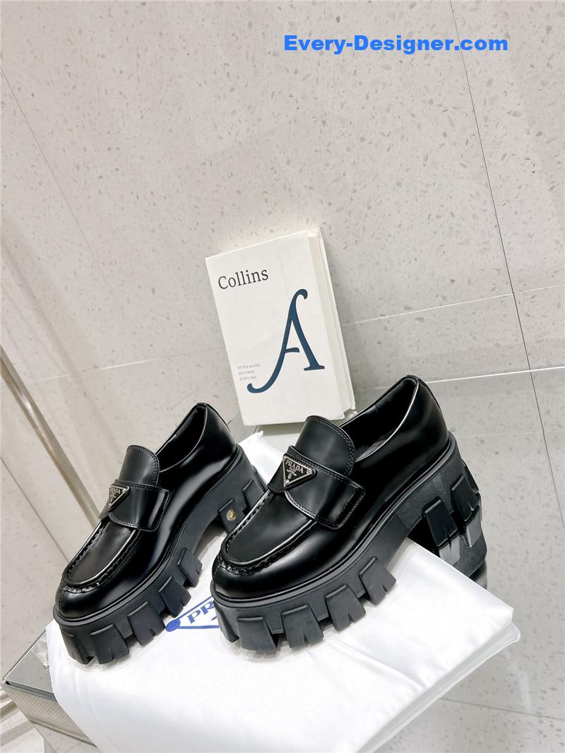 Pra*a patent leather loafers