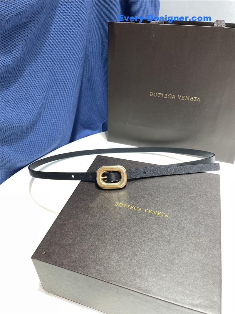 b0tt*ga Ven*ta chain link leather belt