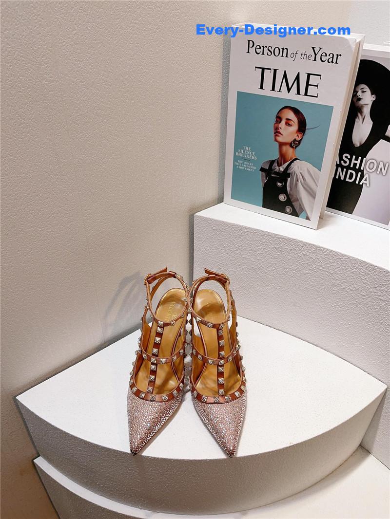 Va1e*ntin0 spring summer versatile sandals