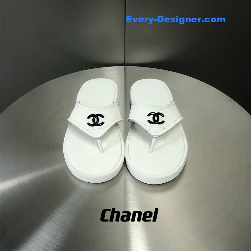 CC flip flops