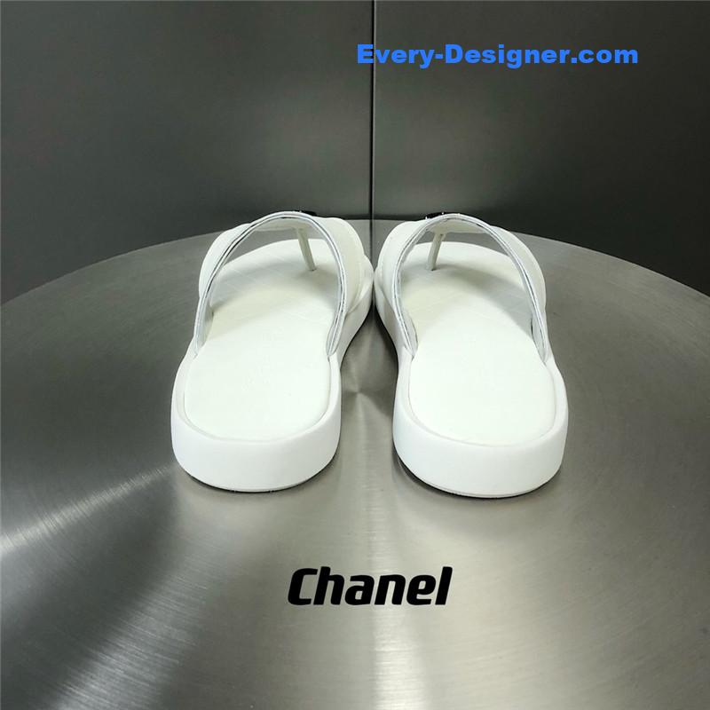 CC flip flops