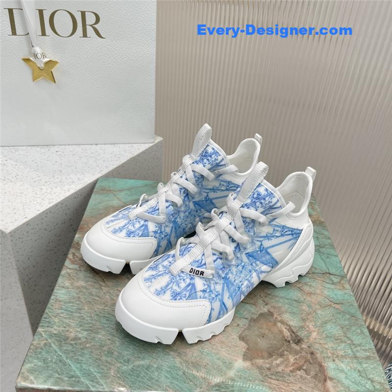 D10r old shoes