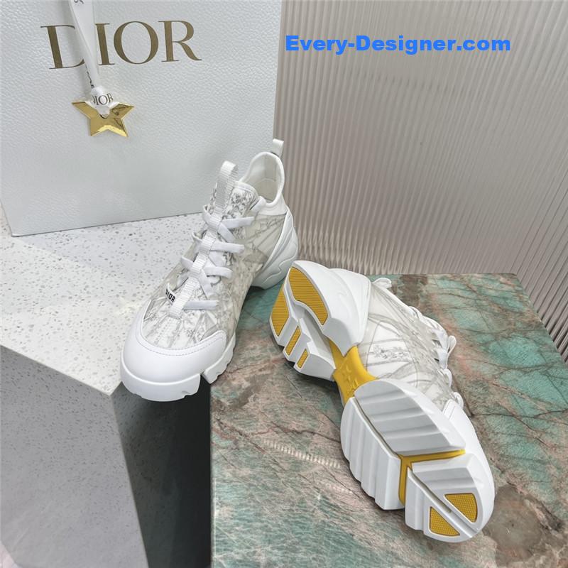 D10r old shoes