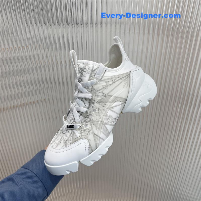 D10r old shoes