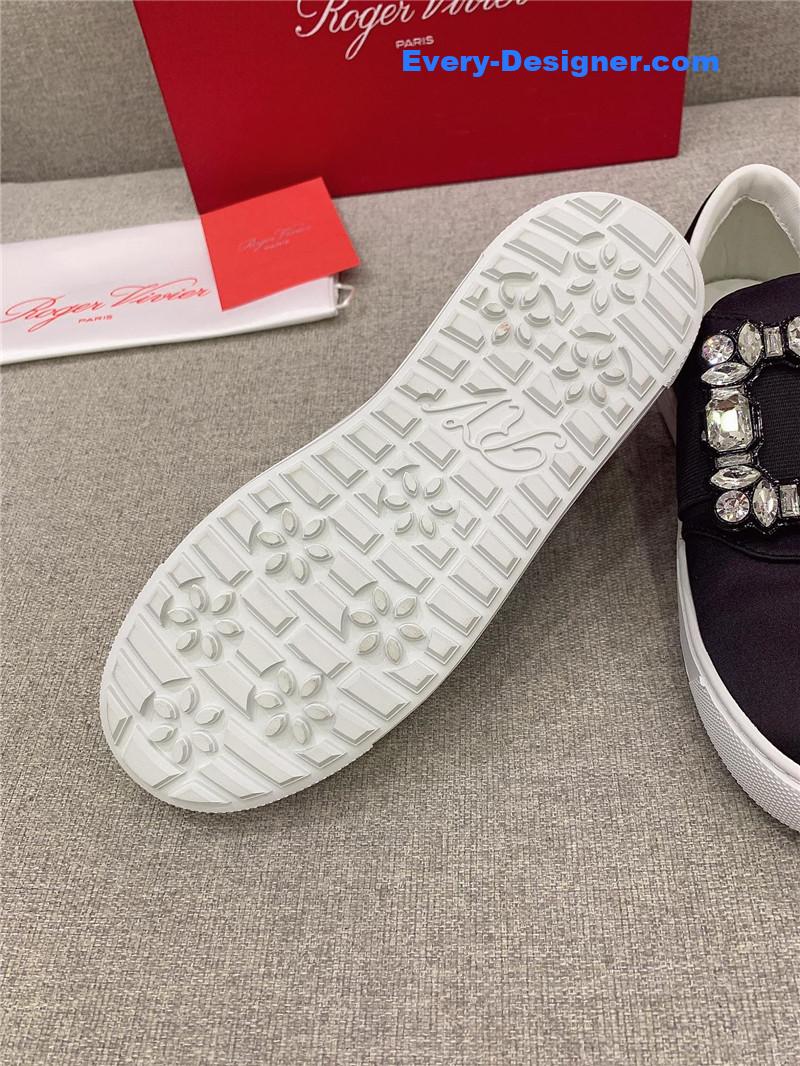 roger u1u1er new d1am0nd buckle casual shoes