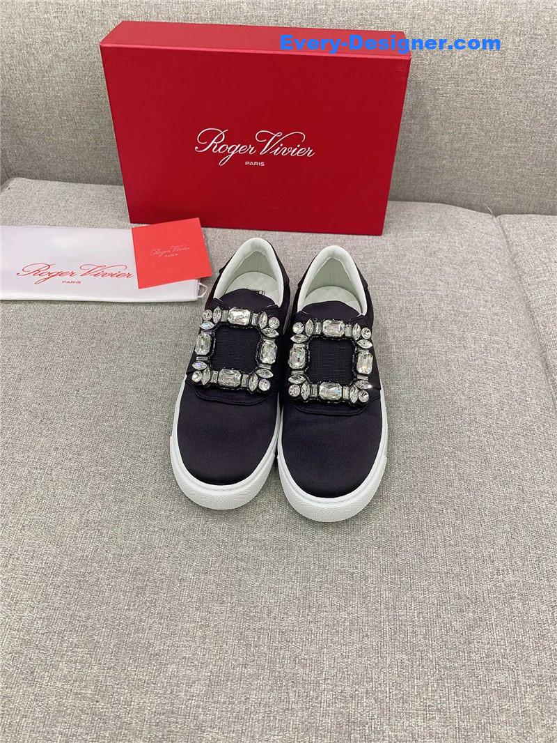 roger u1u1er new d1am0nd buckle casual shoes